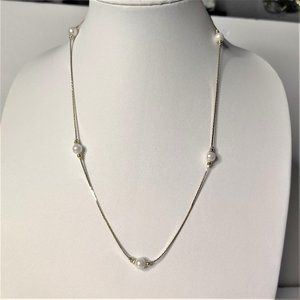 LOVELY FAUX PEARL NECKLACE